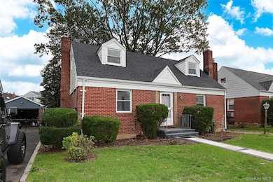 33 Cherry Ln, Carle Place, NY 11514 - photo 5