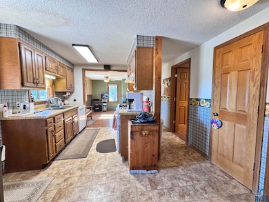 1313 4th St, Onawa, IA 51040 - photo 7