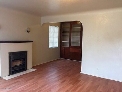 6 Living Room