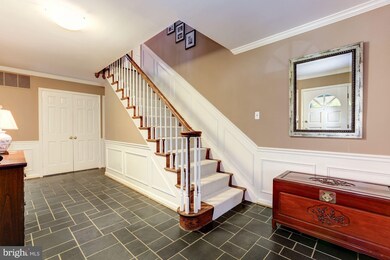 8200 Coach St, Potomac, MD 20854 - photo 3