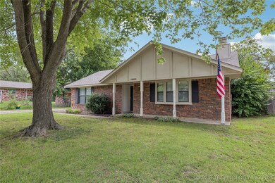 3223 S Ash Ave, Broken Arrow, OK 74012 - photo 2