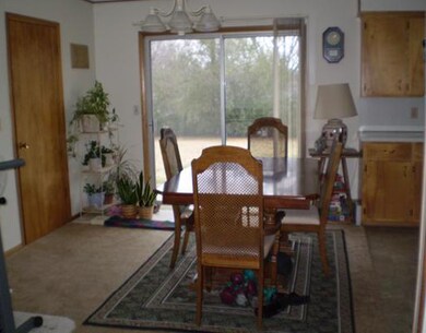 Dining Room. Large dining room