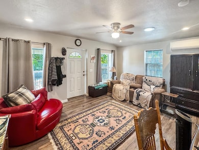 381 Foresthill Ave, Auburn, CA 95603 - photo 4