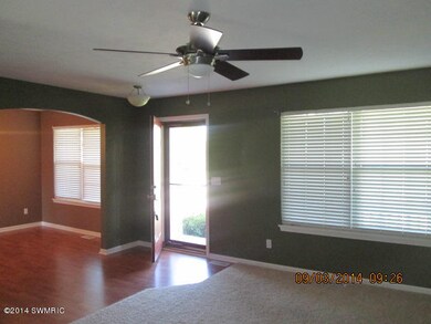 510 Oldfield Dr SE unit 84, Byron Center, MI 49315 - photo 5