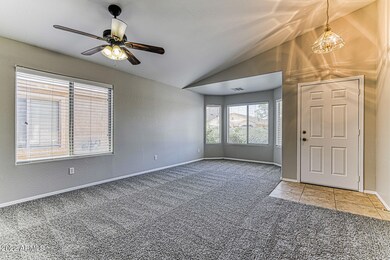 Group-0005-011_Alhambrah_Frontroom