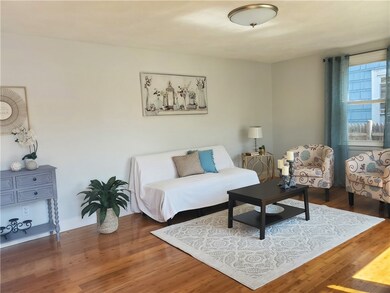 100 Baxter St, Pawtucket, RI 02861 - photo 2