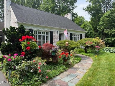 2254 Algonquin Rd, Schenectady, NY 12309 - photo 3