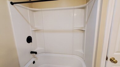 3 Hallmark Gardens unit 12, Burlington, MA 01803 - photo 7