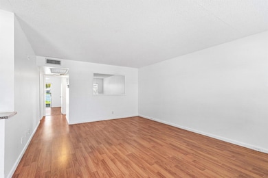 354 Chatham R unit 3540, West Palm Beach, FL 33417 - photo 3