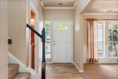 Powder Bath to the left