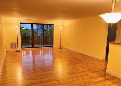 22 9th St unit 605, Medford, MA 02155 - photo 2