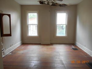 1321 W 8th St, Davenport, IA 52802 - photo 6