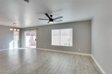 5660 N Balsam St, Las Vegas, NV 89130 - photo 4