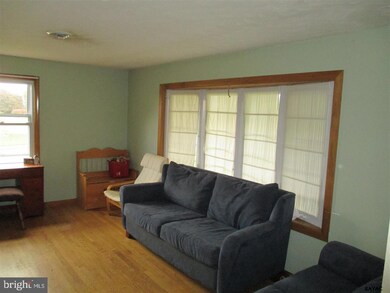 27 College Ave, Stewartstown, PA 17363 - photo 5