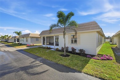 Island House unit 13, Sarasota, FL 34242 - photo 2