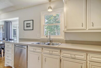 22-web-or-mls-CREM_1145 Ambling_022