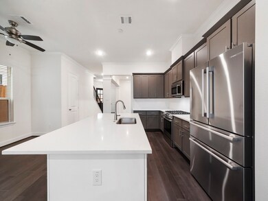 4804 Michaux St unit B, Houston, TX 77009 - photo 7