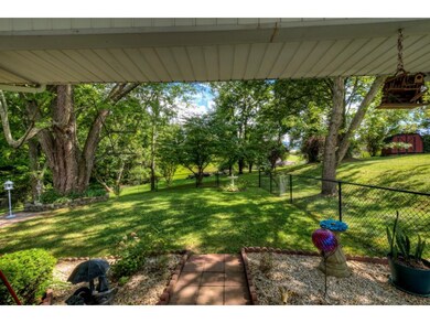 2206 Ridgefield Dr, Johnson City, TN 37601 - photo 6