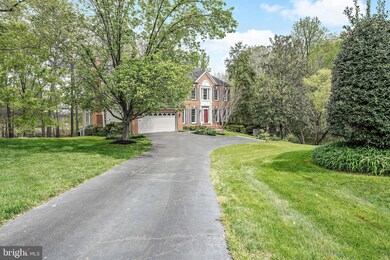 8503 Oak Pointe Way, Fairfax Station, VA 22039 - photo 4