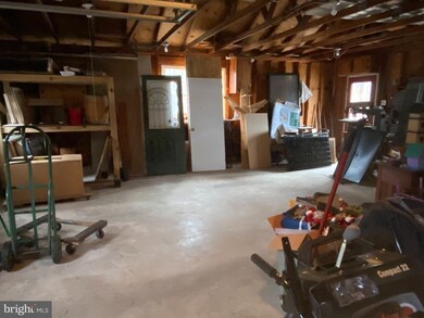 101 Glendale Rd, Exton, PA 19341 - photo 2