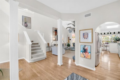 306 Fan Palm Ct NE, Saint Petersburg, FL 33703 - photo 6