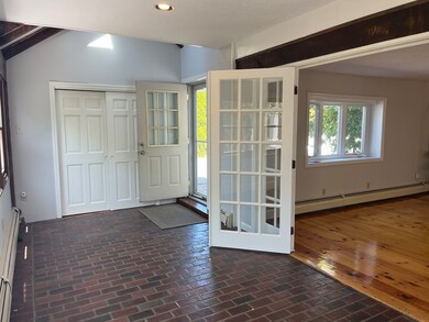 19 Washington St unit 2, Beverly, MA 01915 - photo 6