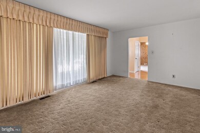 623 S Central Blvd, Broomall, PA 19008 - photo 5