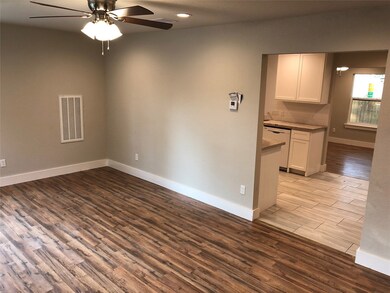 407 Plymouth St, Houston, TX 77022 - photo 2