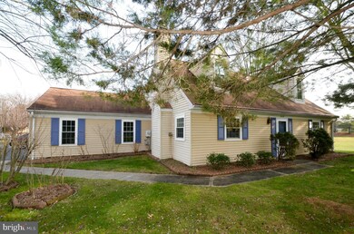 2439 Yarmouth Ln, Crofton, MD 21114 - photo 2