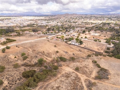 0 Winters Ln unit DW25187941, Riverside, CA - photo 6