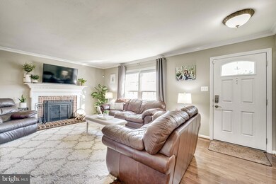 8304 Lindside Way, Springfield, VA 22153 - photo 5