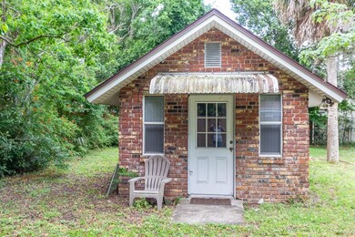 425 Lincoln Ave, Titusville, FL 32796 - photo 5