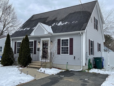 36 W Bay Path Terrace, Springfield, MA 01109 - photo 2