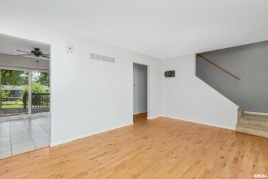 2413 W 60th St, Davenport, IA 52806 - photo 3