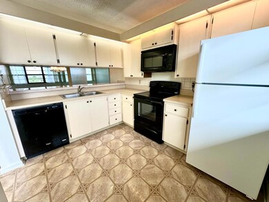 3507 Village Blvd unit 4050, West Palm Beach, FL 33409 - photo 2