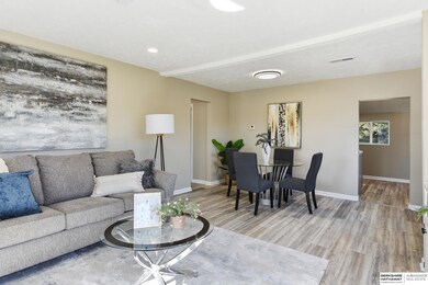 2012 Benson Gardens Blvd, Omaha, NE 68134 - photo 5