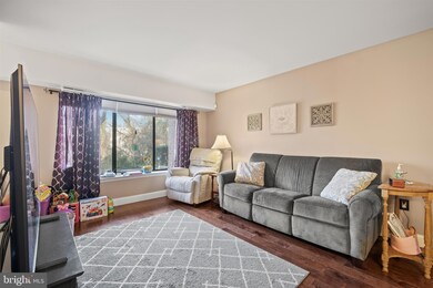 9564 Cannoneer Ct unit 101, Manassas, VA 20110 - photo 2