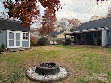 11001 Gladewater Dr, Matthews, NC 28105 - photo 3