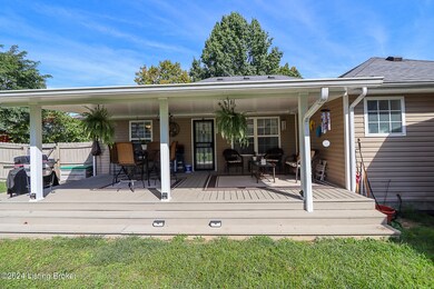 5916 E Manslick Rd, Louisville, KY 40219 - photo 3