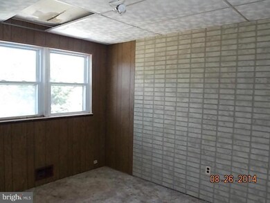 3814 Sinclair Ln, Baltimore, MD 21213 - photo 7