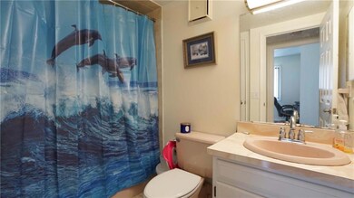 650 E Greenwich Ave unit 3-202, West Warwick, RI 02893 - photo 3