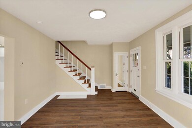 401 S 5th Ave, Reading, PA 19611 - photo 7