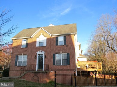 10001 Tulip Tree Dr, Bowie, MD 20721 - photo 2