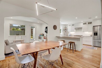 Between the living area and flex space sits a dini