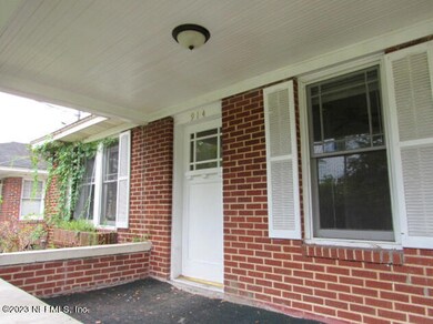 914 Ingleside Udated 914 Ingleside -17