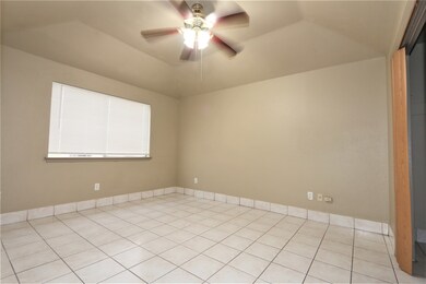 13211 Pebblewalk Cir N, Houston, TX 77041 - photo 5