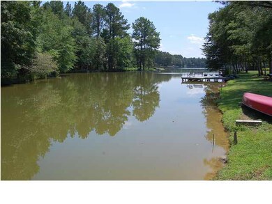 Your own slice of paradise!  This waterway connect
