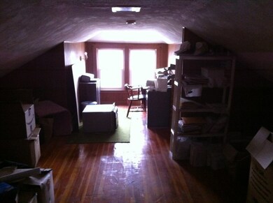 27 Delmar Ave, Providence, RI 02907 - photo 6