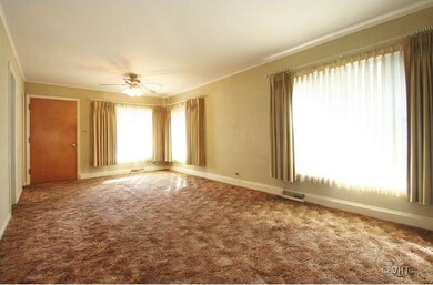 2258 S Scott St, Des Plaines, IL 60018 - photo 2