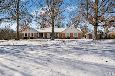 13 Jacks Cabin Dr, Defiance, MO 63341 - photo 4